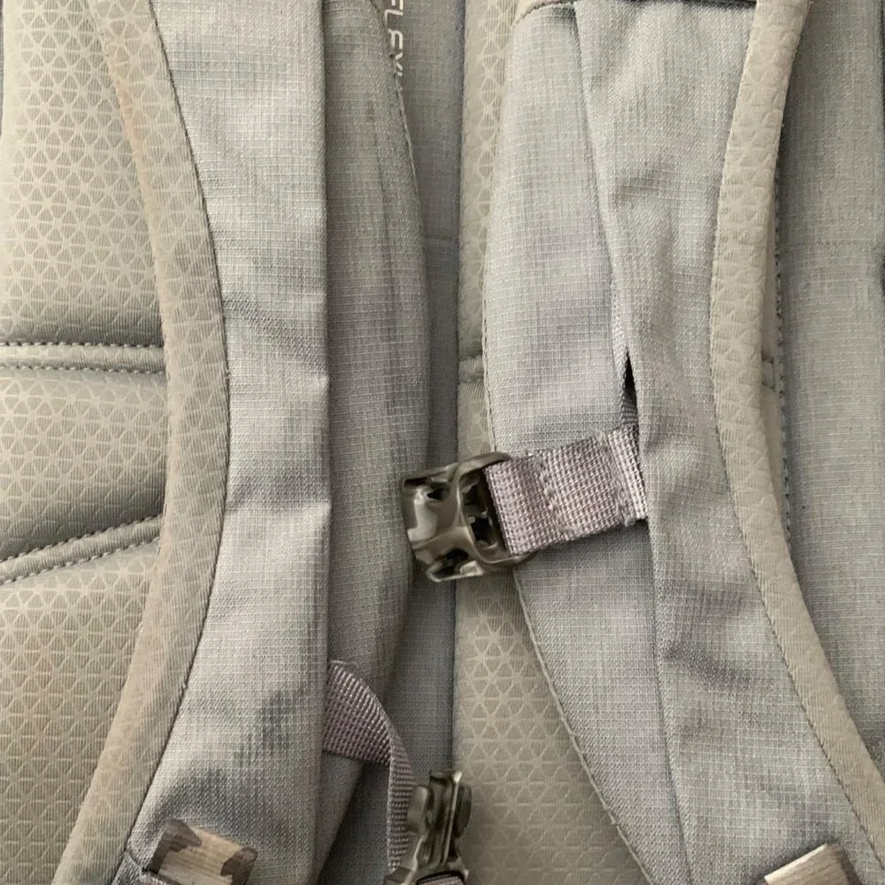 North Face Jester Backpack UA Alabama Athletes Laptop Sleeve 2 Handles Gray - Picture 11 of 15